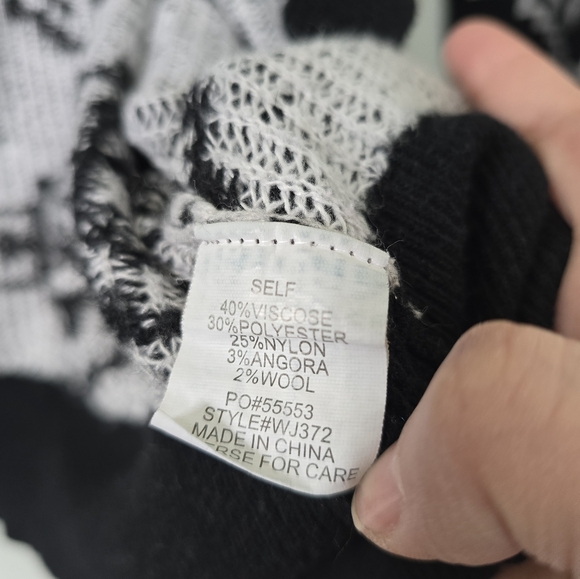 Timing Women's  Black /white Open Front Cardigan Southwestern Knit Design Sz L - Picture 7 of 7